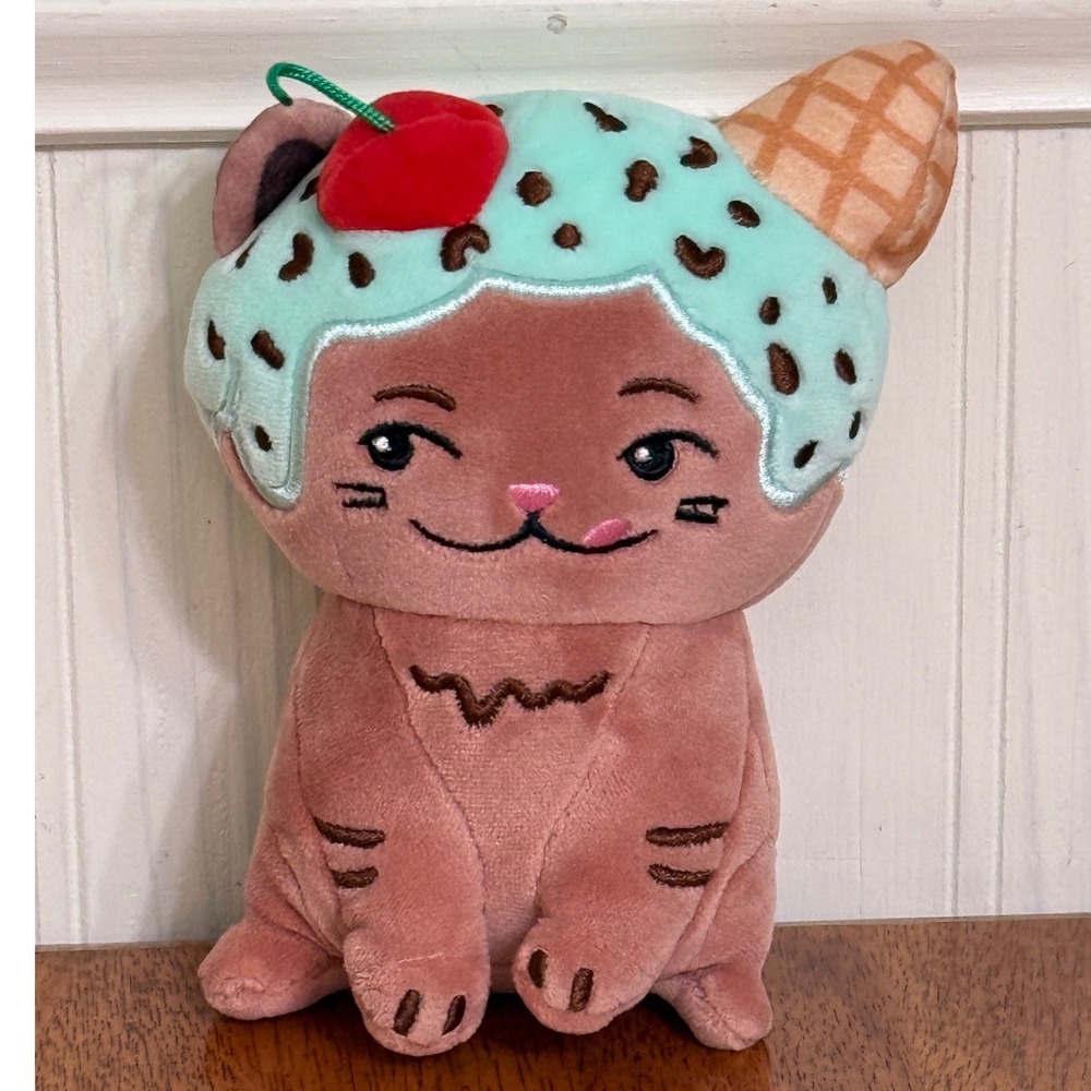 Moriah Elizabeth Mini Mystery Dessert Plush Series 2 Eustace Ice Cream Cat 6"